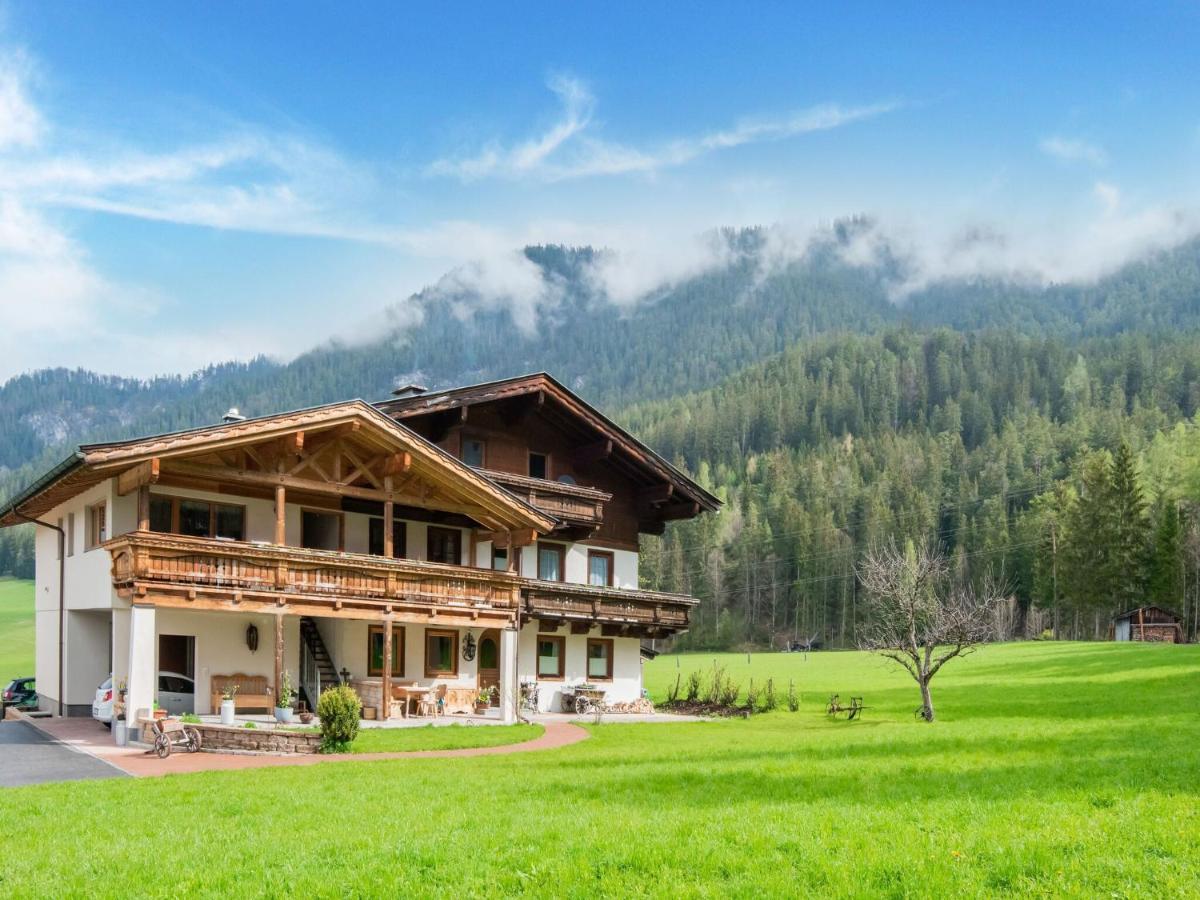 Apartment In Saalfelden Am Steinernen Meer Ngoại thất bức ảnh